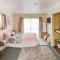 Riverside Accommodation