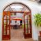 Yabar Hotel Plaza