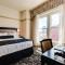 Gaslamp Plaza Suites