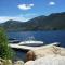 Western Riviera Lakeside Lodging - Grand Lake