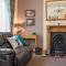 Pippin, Tranquil Scottish Cottage with Hot Tub