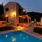 Parathalasso Villas - Monastiraki