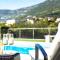 Home Away from home with outdoor pool, botanical garden and a beautiful sea view - Kaštela