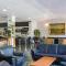 Hotel Plaza con piscina
