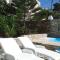 Ritas Place Hotel