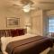 209 Pointes North Inn