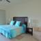 Foto: Luxury Two Bedroom at Playa Royale 2706 13/28