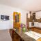 Croliday Apartment Nin-Zaton 5001