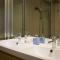 Apartment W Stunning View - MARINA - Free Parking & AC