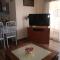 SUNSHINE APTS, TWO BEDROOM , FREE INTERNET, No 3