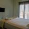Lak Peristeri Homes