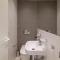 Vitosha Blvd Luxury 2 BDR with Balcony - صوفيا