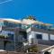 Stunning Views - Read our Re-views, then book