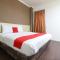 RedDoorz near Stadion Manahan Solo