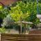 Ilianthos Apartments & Rooms