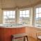 Foto: Seven-Bedroom Holiday Home in Harboore 17/26