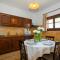 Yiouli Holiday Home