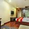 Hotel Aura - New Delhi Railway Station