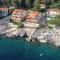 Exceptional Beachfront Holiday Villa on Korčula Island - Prizba