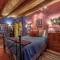 Adobe and Pines Inn Bed and Breakfast - تاوس