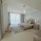 Stunning 5* 4BR-Oceanfront-Apartment - دبي