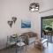 Ilianthos Apartments & Rooms