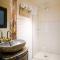 La Bodega Suites