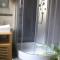 appartement 50 m2 , chambre , cuisine , salle de bains