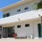 Foto: Sea front 4BR house w/Kayak & Parking 2/22