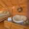 Affordable Hot tub cabin Cozy Quiet