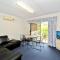 Foto: Dolphin Lodge Albany - Self Contained Apartments at Middleton Beach 132/191