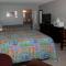 Express Inn & Suites - 5 Miles from St Petersburg Clearwater Airport