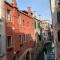 Balcone sul canale