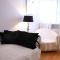 Bild Moderne Studio Apartments und 4 Zimmer Wohnungen in Oberhausen, 