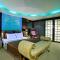 Crystal Business Motel