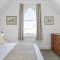 Amberley - circa 1880s Luxury - 5 brooms sleeps 9