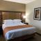 Best Western Plus Hinton Inn & Suites - Hinton