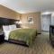 Quality Inn & Suites Des Moines - Merle Hay Road