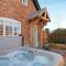 The Annexe with Hot Tub - Maidstone