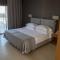 Double Bay Beach Hotel