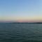 Sunshine Beach House, DIREKT AM SEE, eigenes BOOT, PRIVATE BEACH, Grill, WLAN