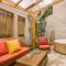 Jacuzzi & Secret Garden in David's Village by FeelHome - Jerusalem