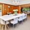 Racecourse Villa - Classic 1935 Charm & Space