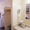 Canadas Best Value Desert Inn & Suites