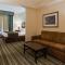 Best Western Plus Chain of Lakes Inn & Suites