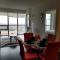 Foto: Furnished Apartments Near Square One by Canvas 53/102