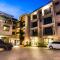 Maries Royale Hotel