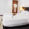 The Streamliner Hotel Apartment
