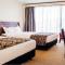 Crown Hotel
