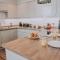 Cavendish House with Secure, Allocated Parking, 2 mins walk from Windsor Castle